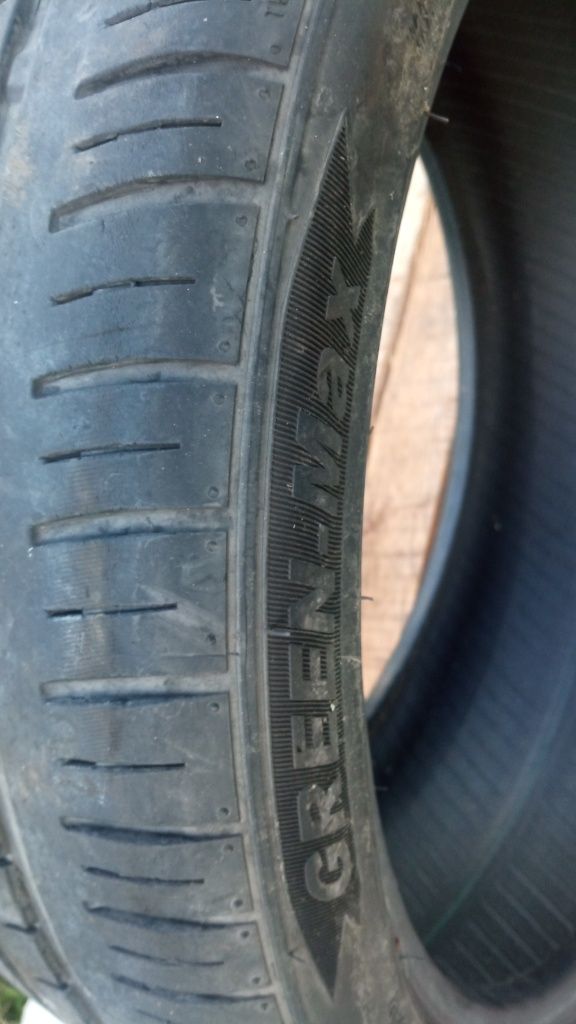 0pona 245/35  r19