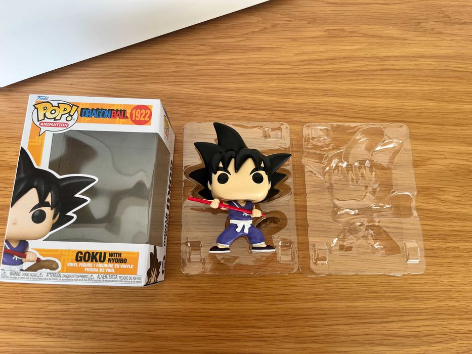Vendo Funko POP! - Goku com Nyoibo #1922 (Dragon Ball) novo