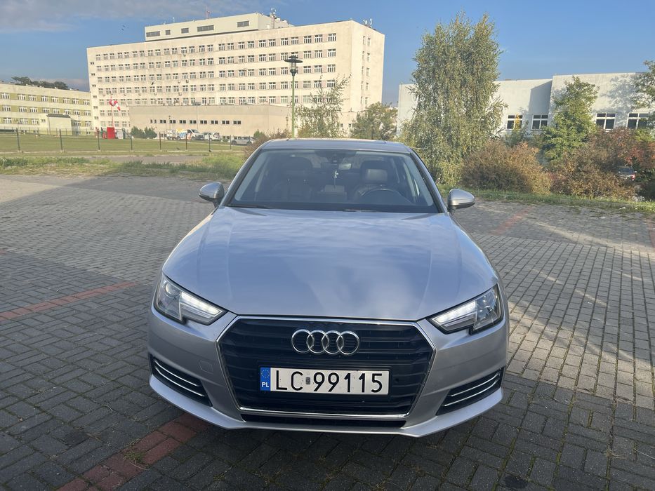 Audi A4 B9 quattro 2017 2.0 L TFSI