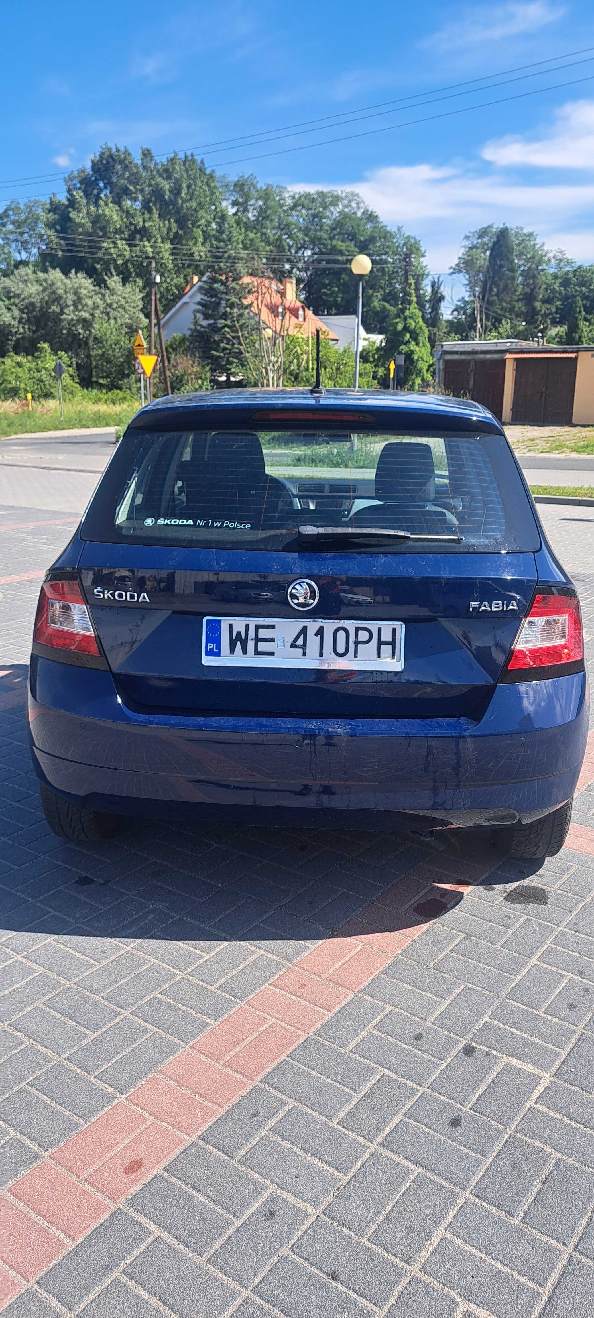 Skoda fabia niebieska