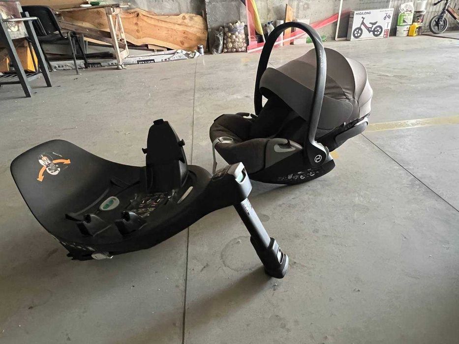 автокрісло з базою Cybex cloud