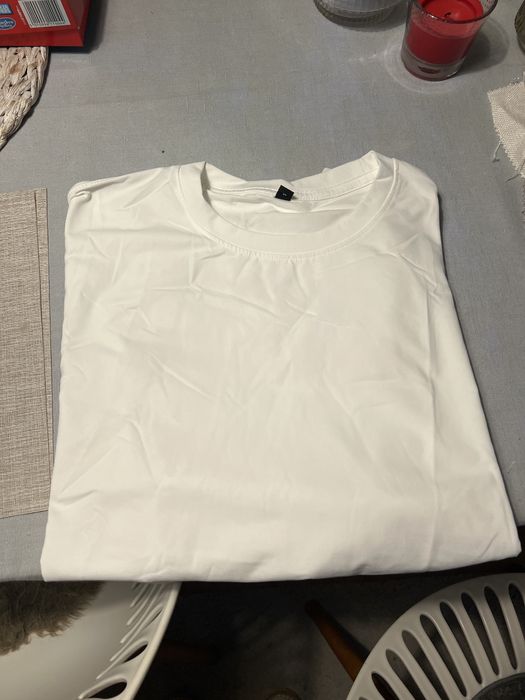 Tshirt branca (we can talk later) nova
