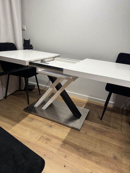 Stół MDF lakierowany