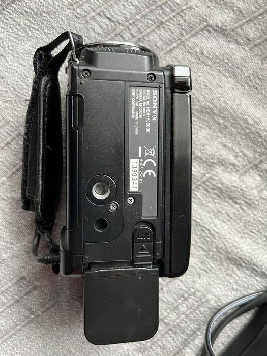 Kamera Sony HDR-PJ200E+futerał+baterie+karta