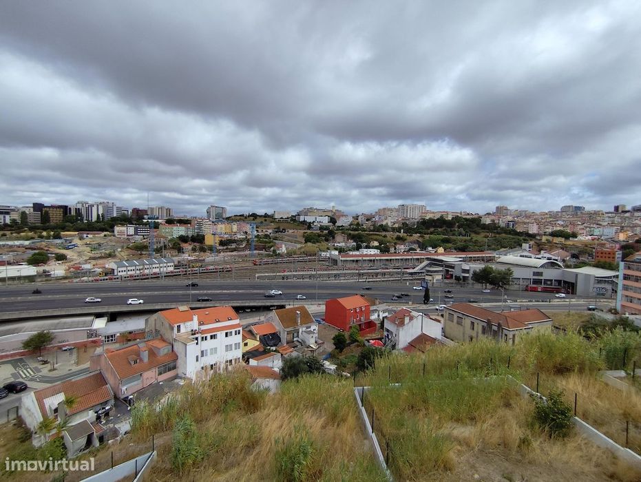 T2 Campolide , Bairro da Serafina/Liberdade