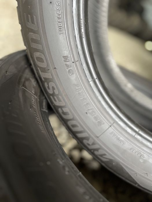 225/55 R17 2 шт. Bridgestone Blizzak LM001