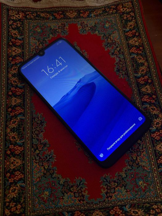 Xiaomi Redmi 7 3/64 - є декілька штук, повністю робочі