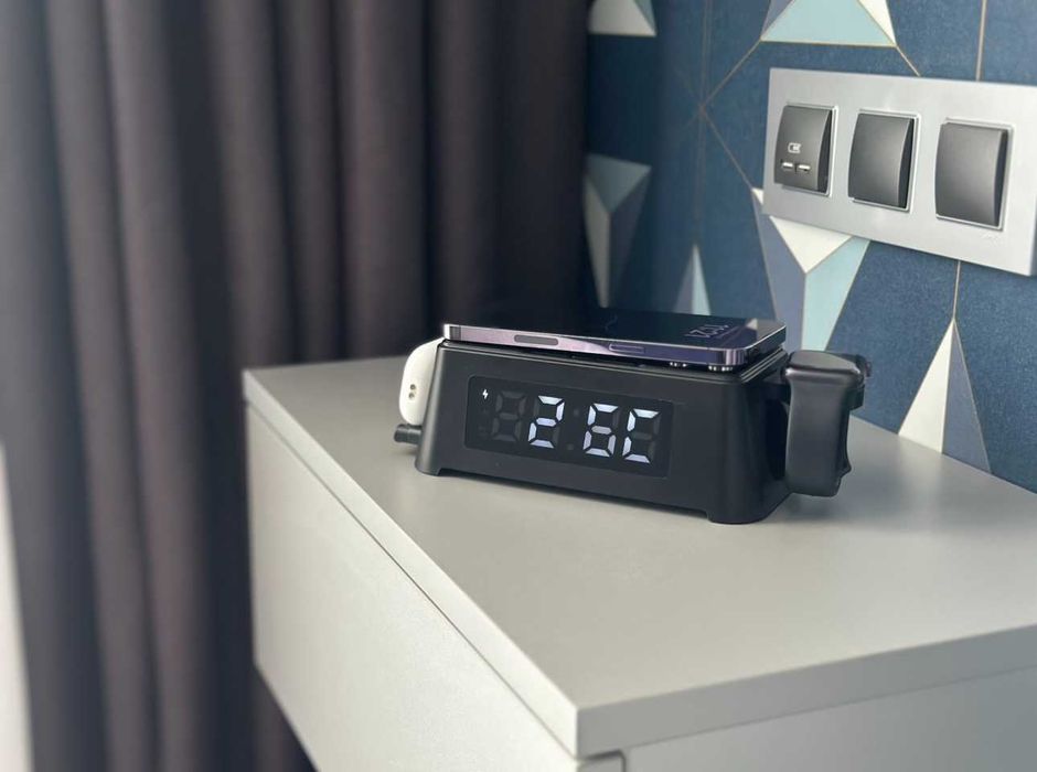 MagSafe док-станція 4-в-1 з LED-годинником | iPhone/Watch/AirPods