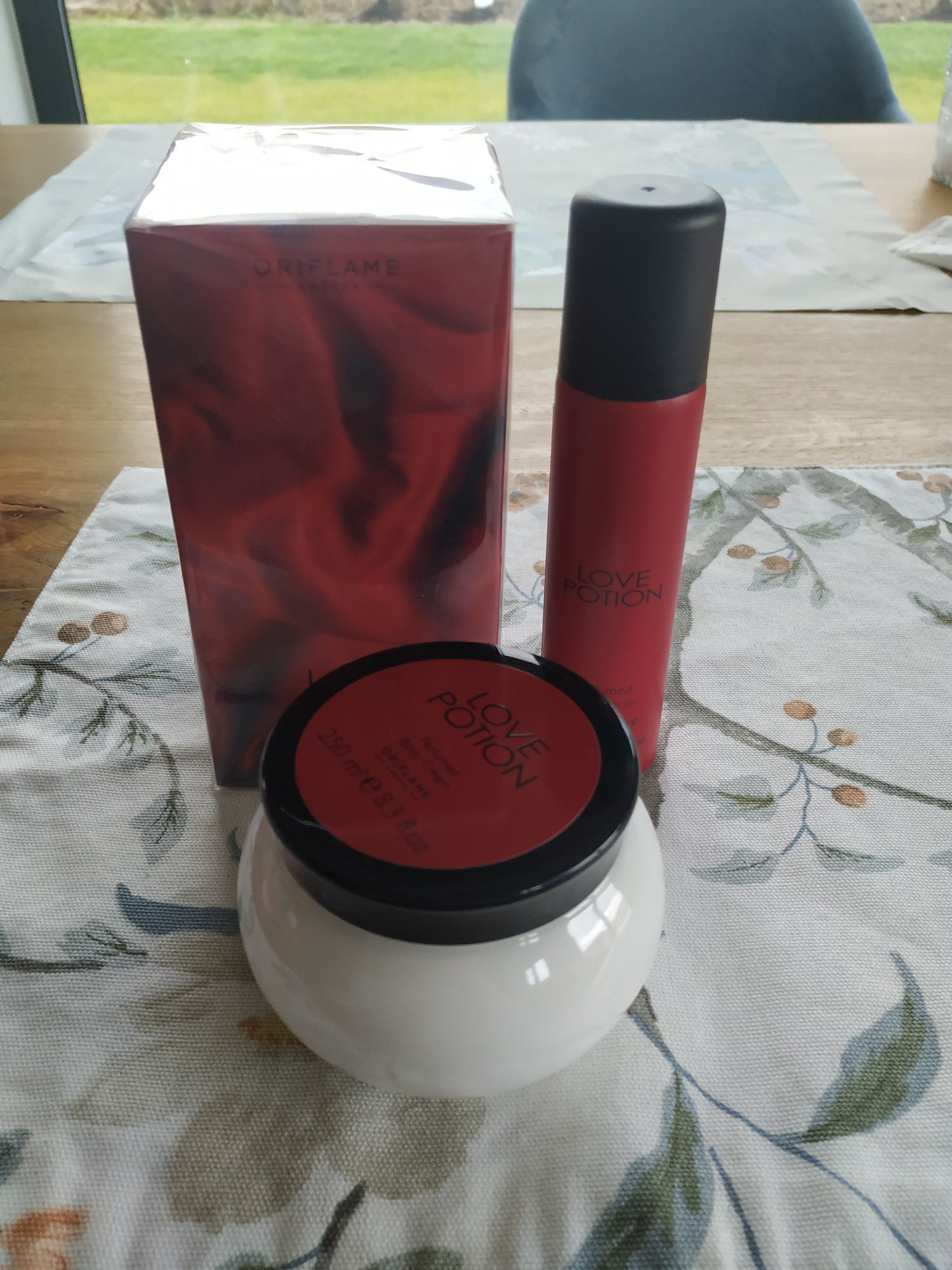 Love potion, perfumy, Oriflame, zestaw prezentowy