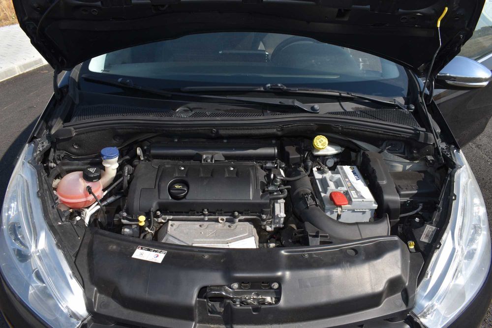 Peugeot 208 1.4 Vti Allure (3 Portas)