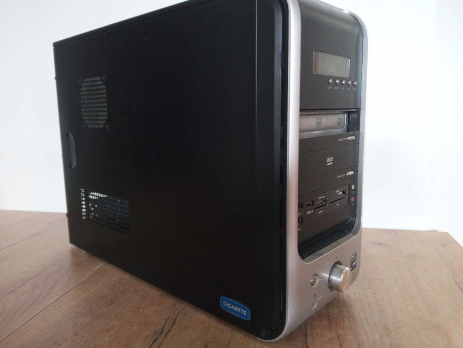 Komputer mutlimedialny: Procesor 4x3,9 Ghz, 8 gb Ram, SSD, R7 370 2GB
