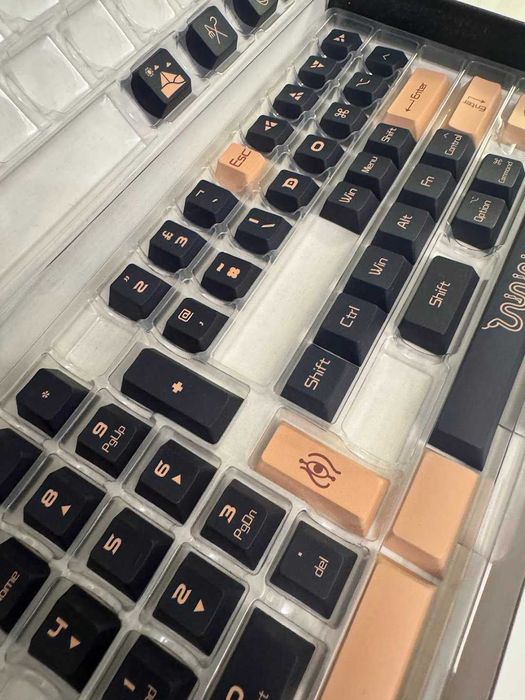 Epomaker Temple Keycaps – extras + oryginalne opakowanie