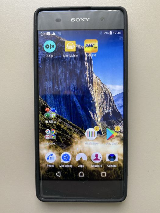 Telefon Sony Xperia XA F3111 czarny