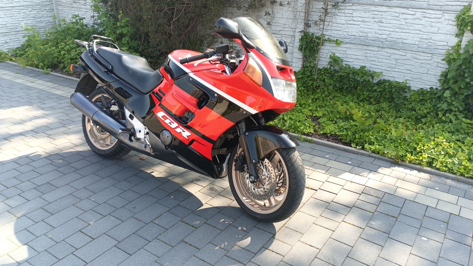 Honda CBR 1000F 24 sc