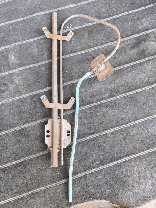 Передній лівий склопідйомник Mercedes G-Class W460