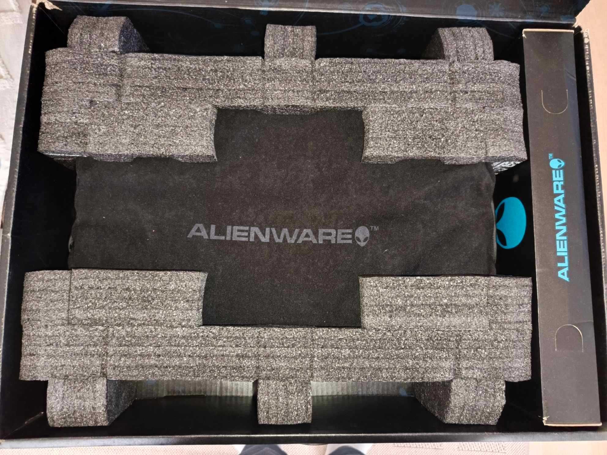 Dell Alienware M18 XR2