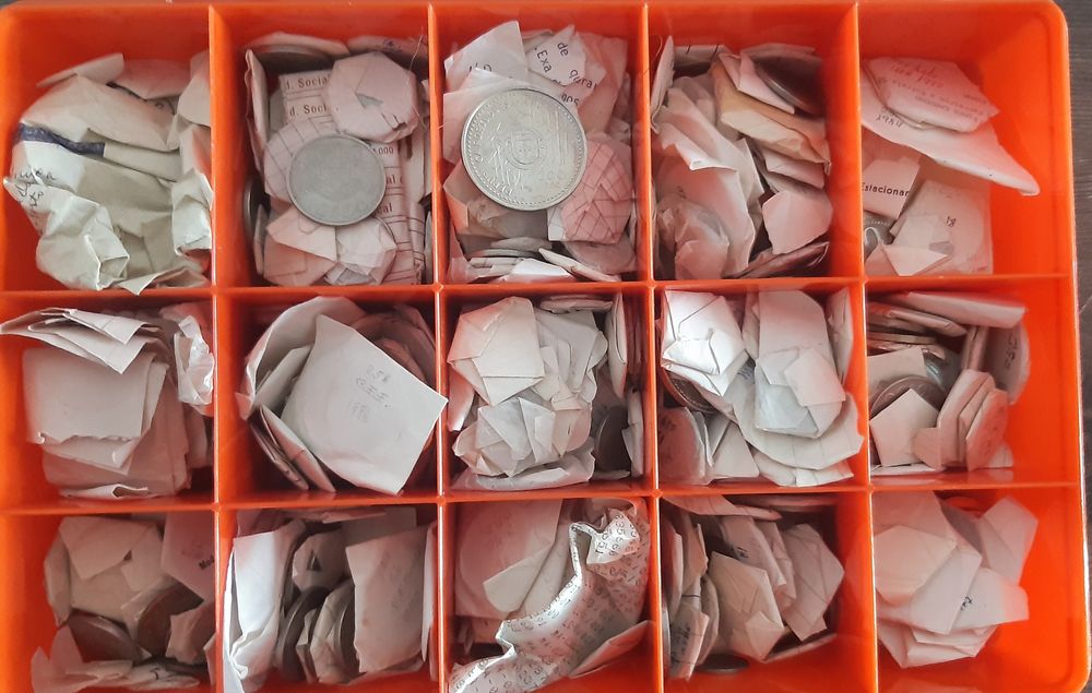 Medalhas, placas e escudos