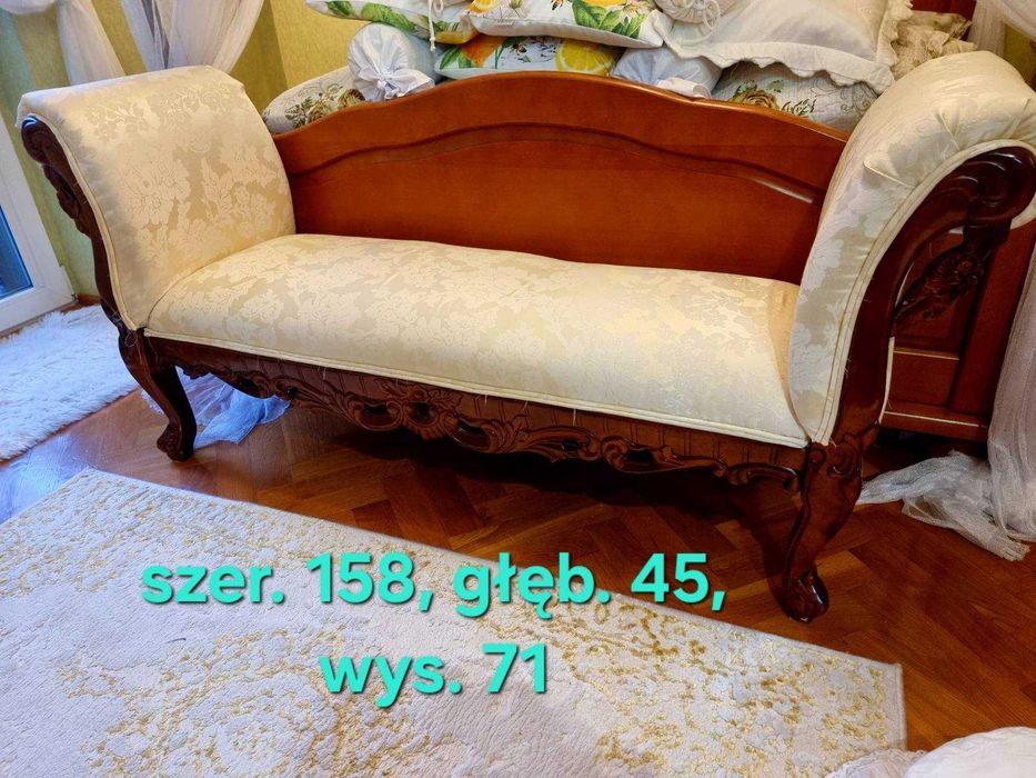 kanapa w stylu ludwikowskim rzeźbiona