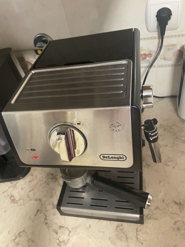 Maquina de cafe Delongui