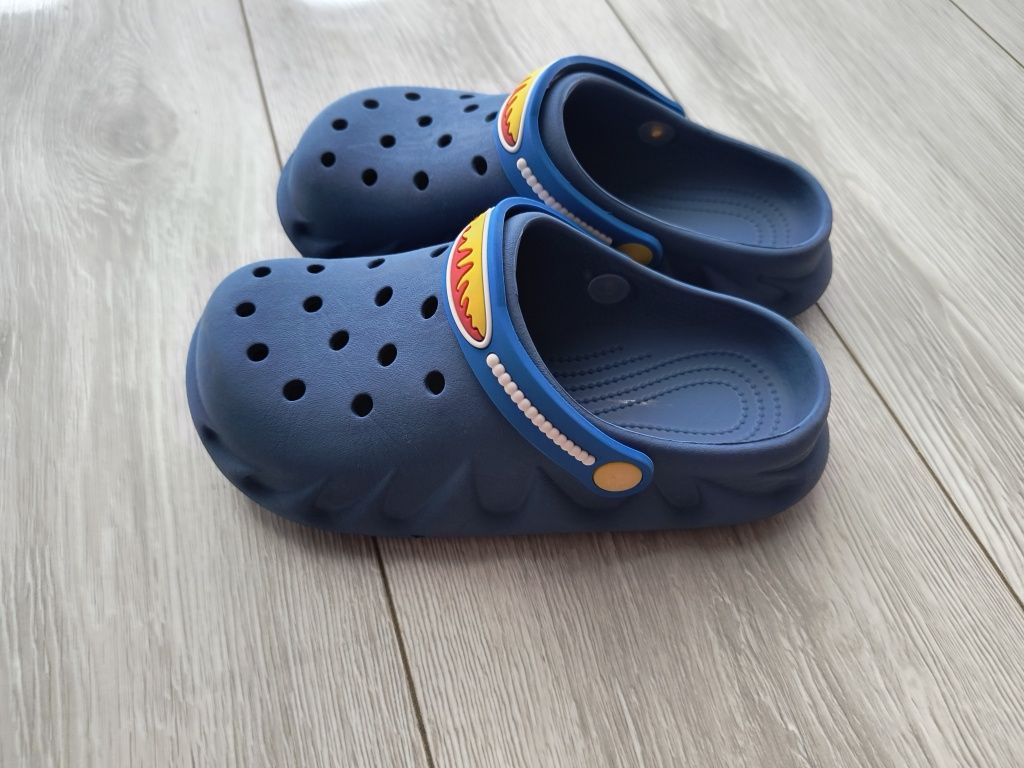 Klapki chłopięce