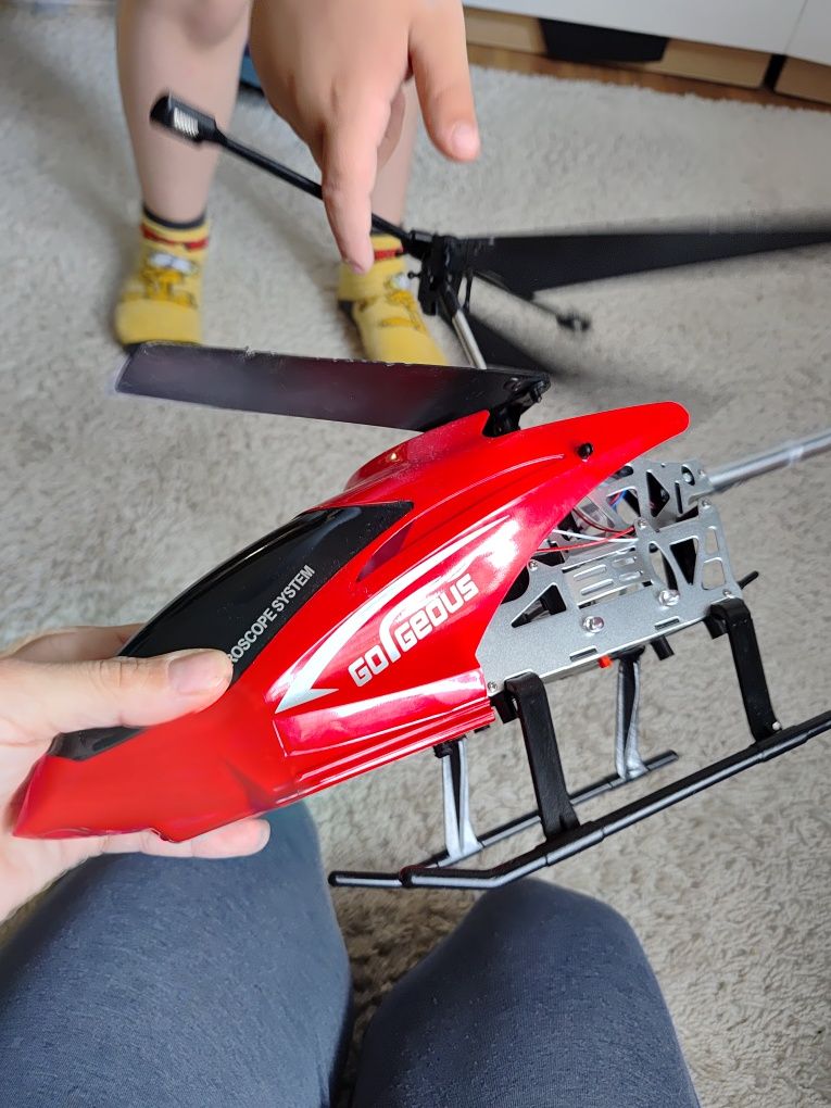 Latajacy helikopter Zdalnie sterowany Lata jak dron