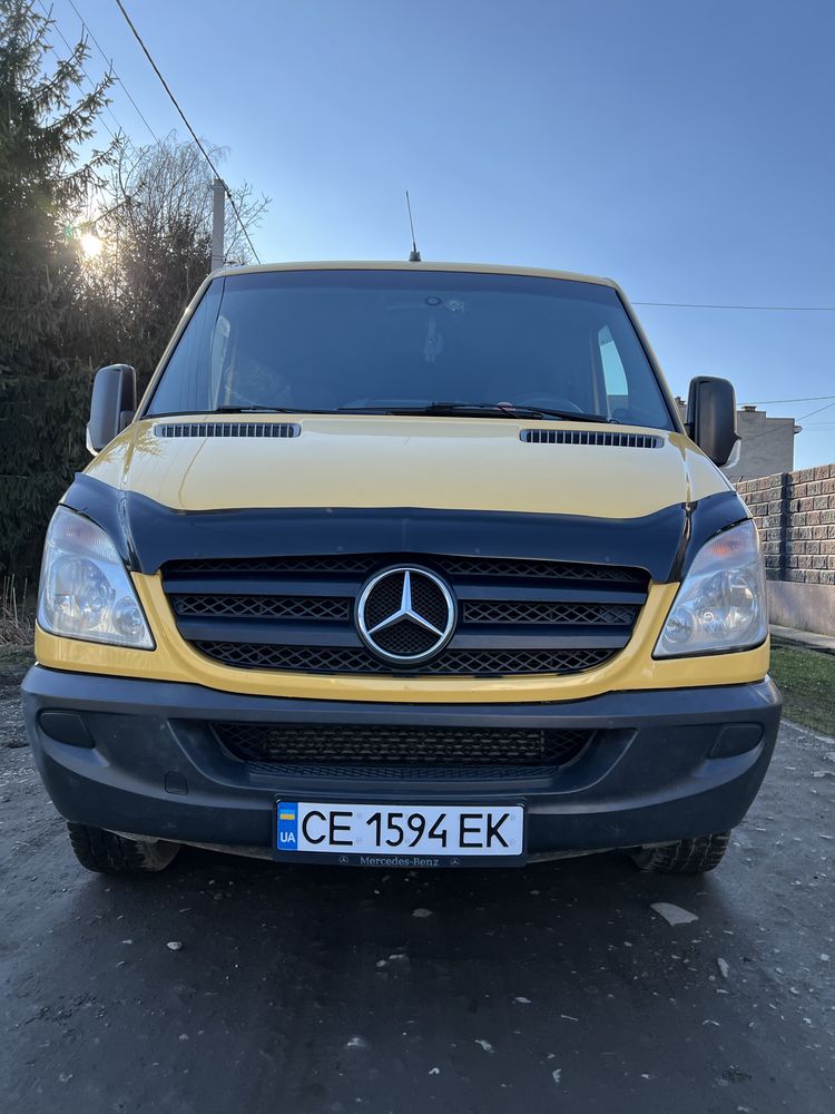 Продам  MERCEDES SPRINTER 211  ом-646