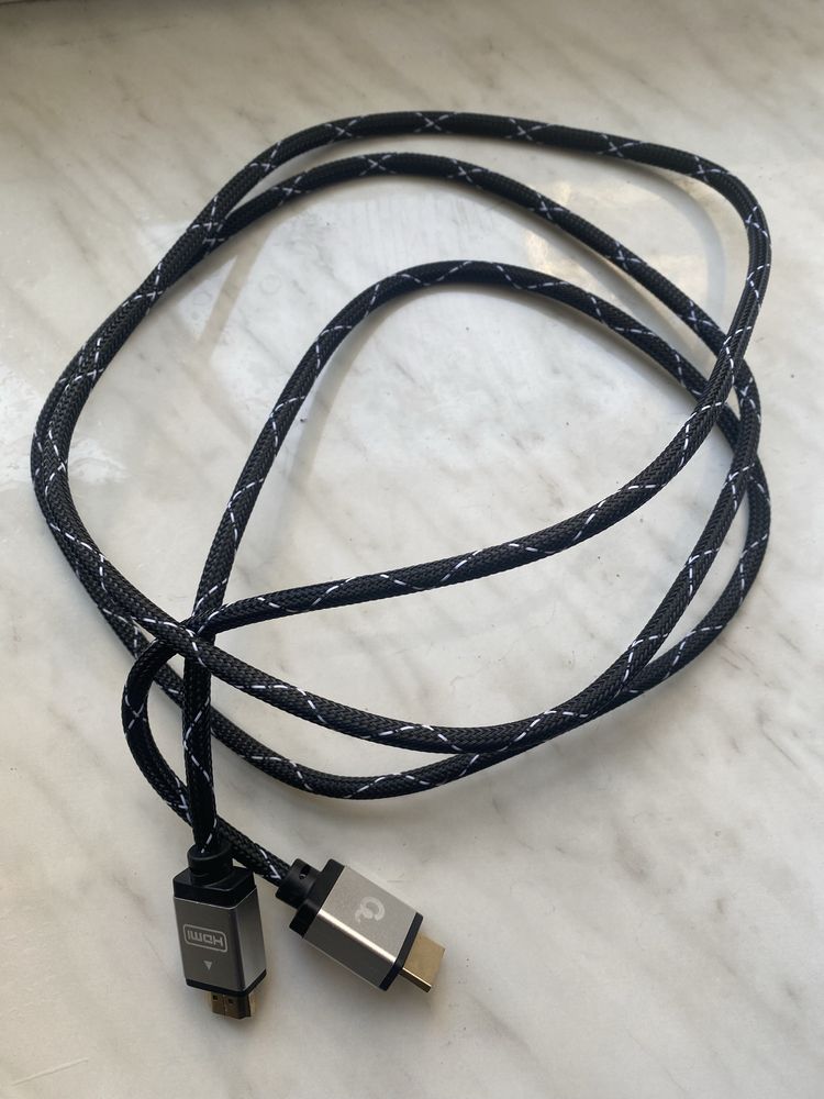 Кабель HDMI