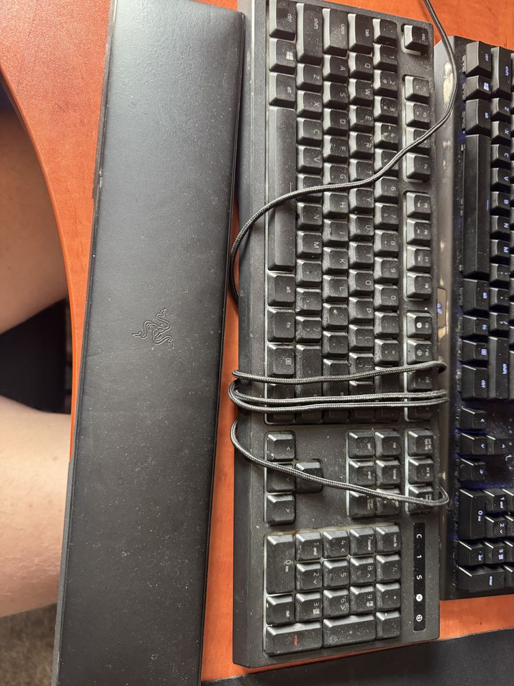 Ornata chroma razer