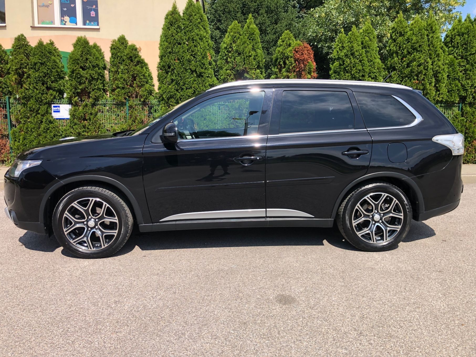 Mitsubishi Outlander Mitsubishi Outlander 2.0 Intense + Navi 4WD CVT