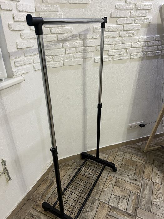 Вешалка передвижная