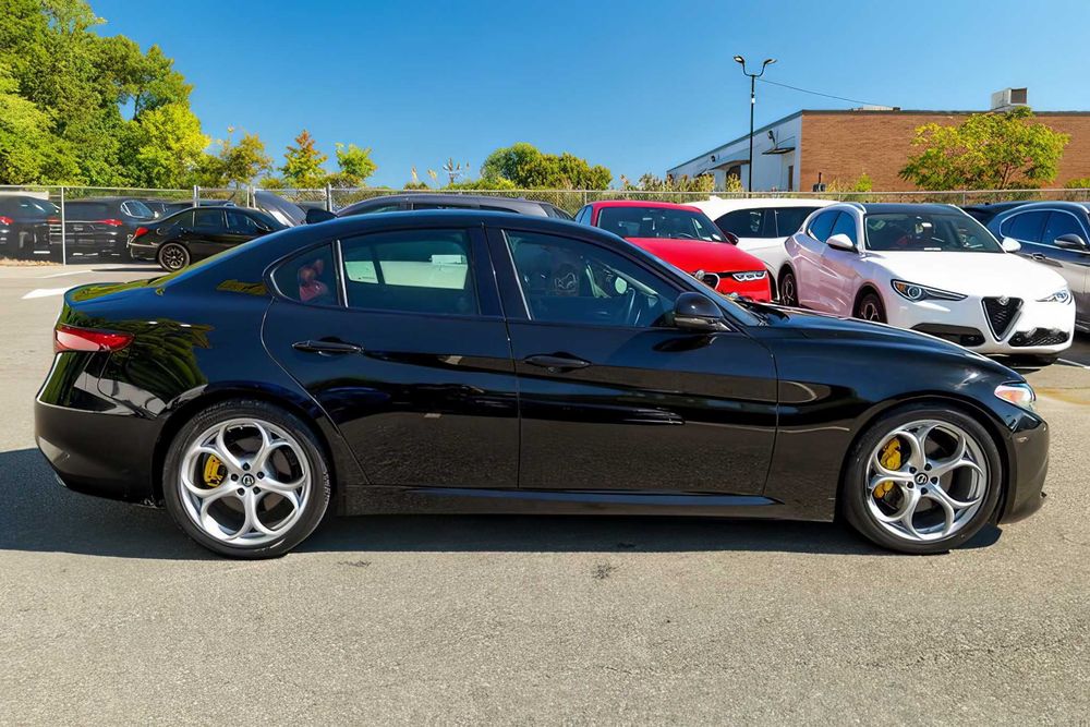 Alfa Romeo Giulia      2019