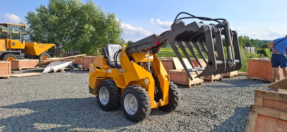 Mini ładowarka krüger.4×4  NOWA. uniwersalna wielofunkcyjna