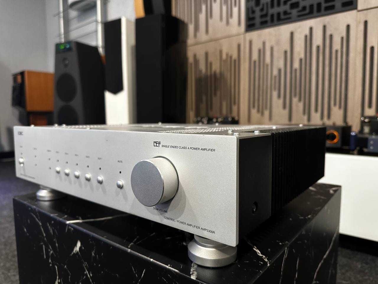 Интегральный усилитель C.E.C. AMP 5300 R