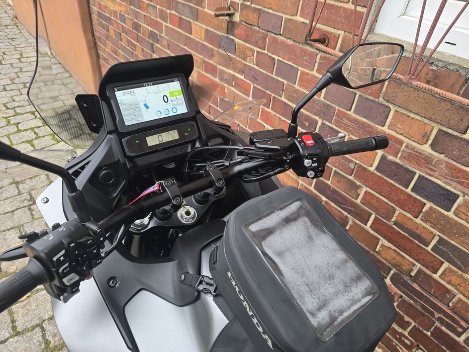 Honda NT 1100 .2023r. ABS // automat DCT // 3x kufer // bezwypadkowa