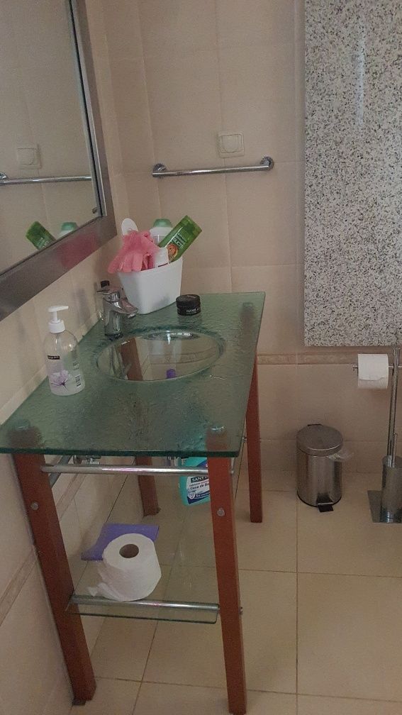 Quarto  Feminino  Duplo  / Mês Albufeira