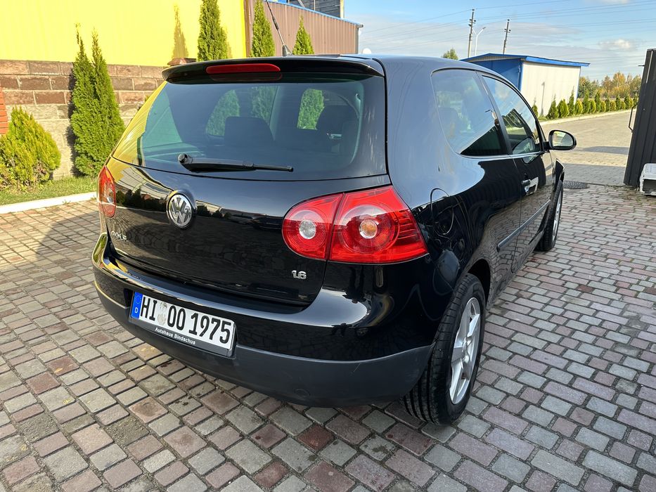 VW Golf Автомат бензин 1,6см