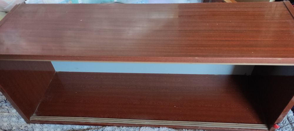 Продам книжную полку