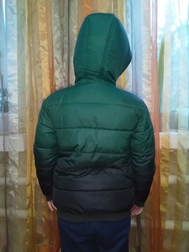 Куртка зимняя,куртка
