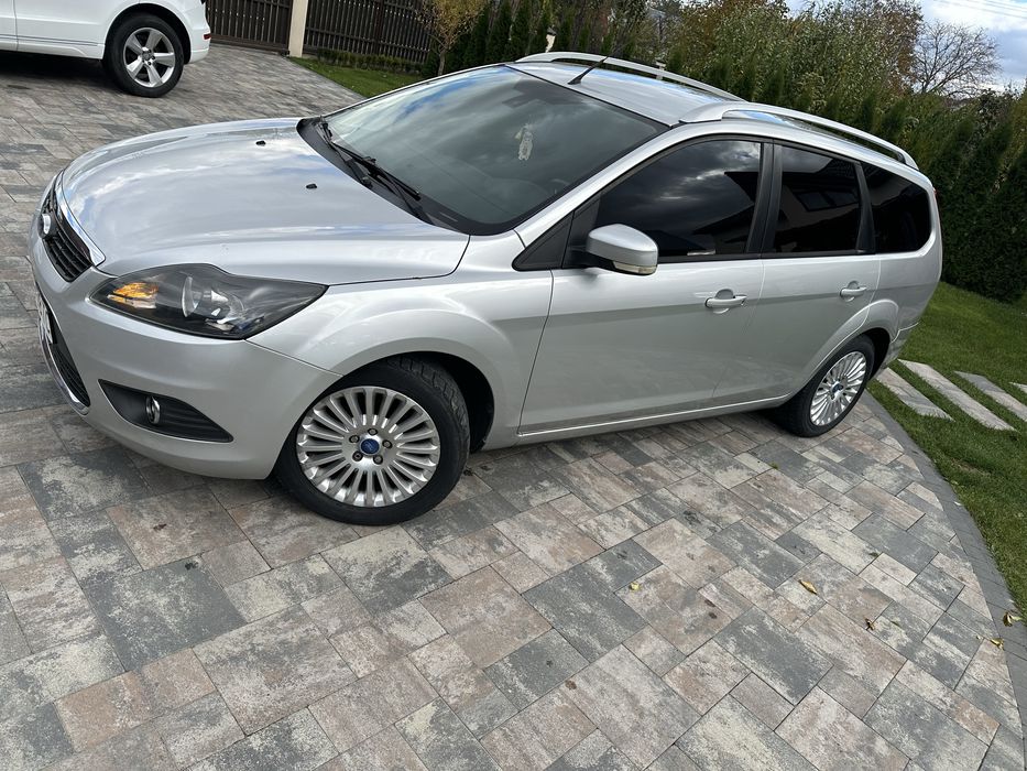 Форд фокус 2010 рік