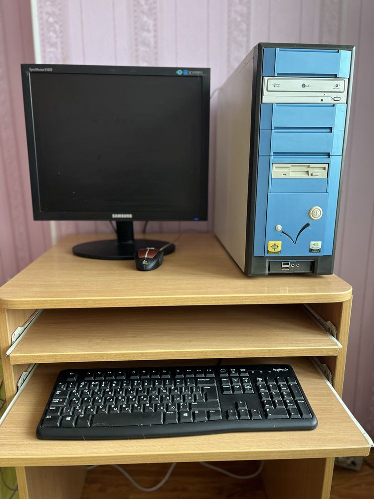 Стаціонарний ПК з жорстким диском на 500 Gb