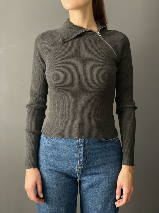 Продам кофтинку Mango