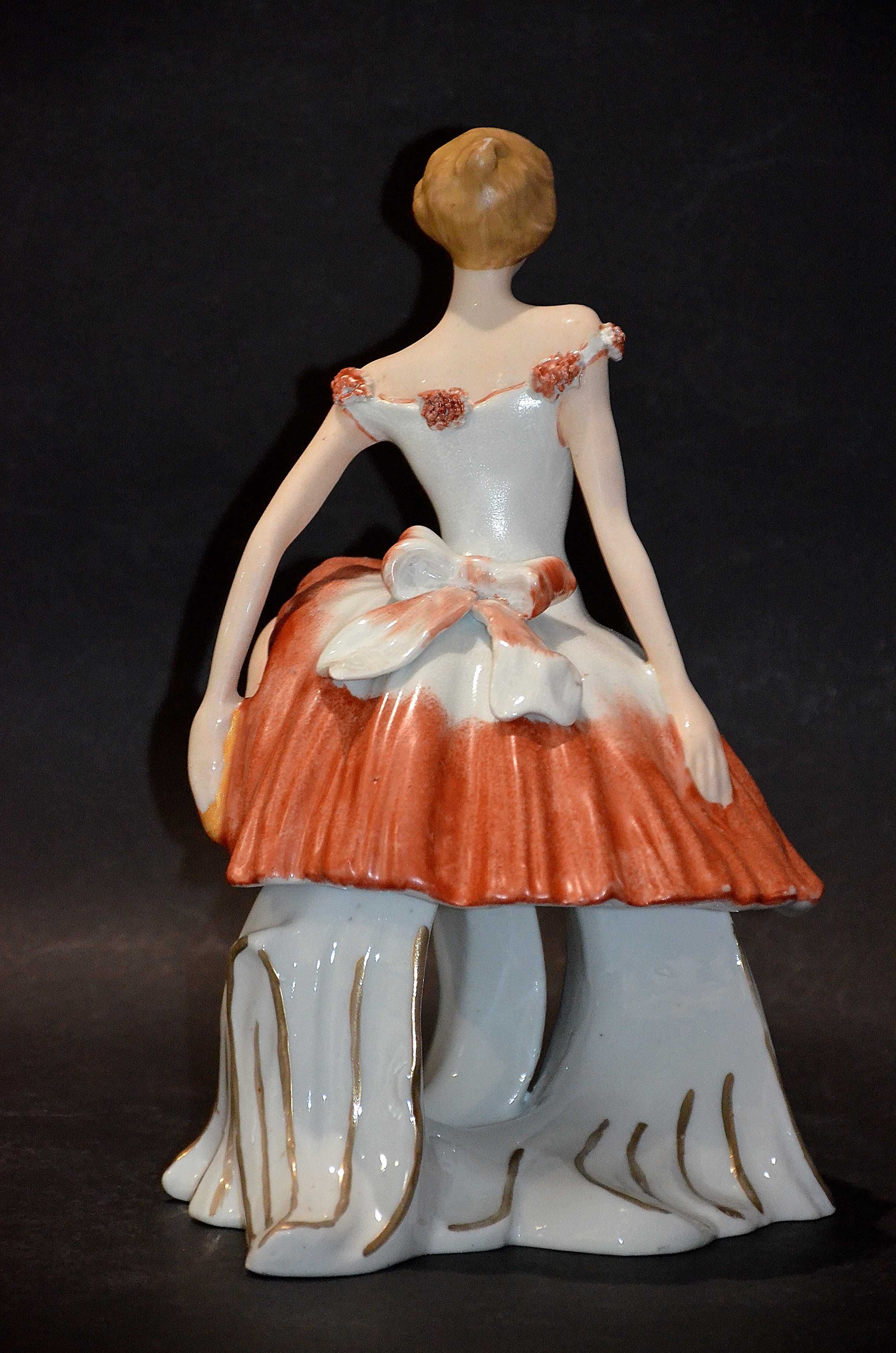 Roceram porcelana figurka Olga do kolekcji, ok. 25 cm.