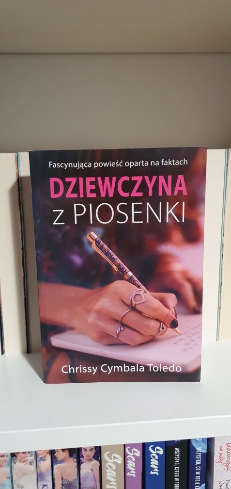 Dziewczyna z piosenki - Chrissy Cymbala Toledo