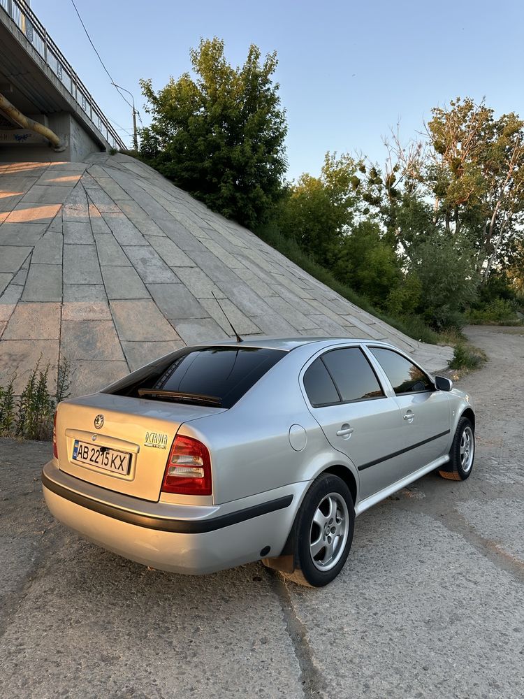 Skoda octavia tour 1.6 mpi