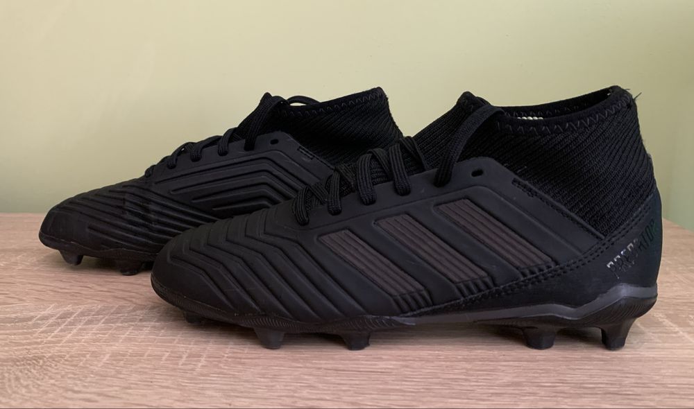 футбольные бутсы Adidas Puma