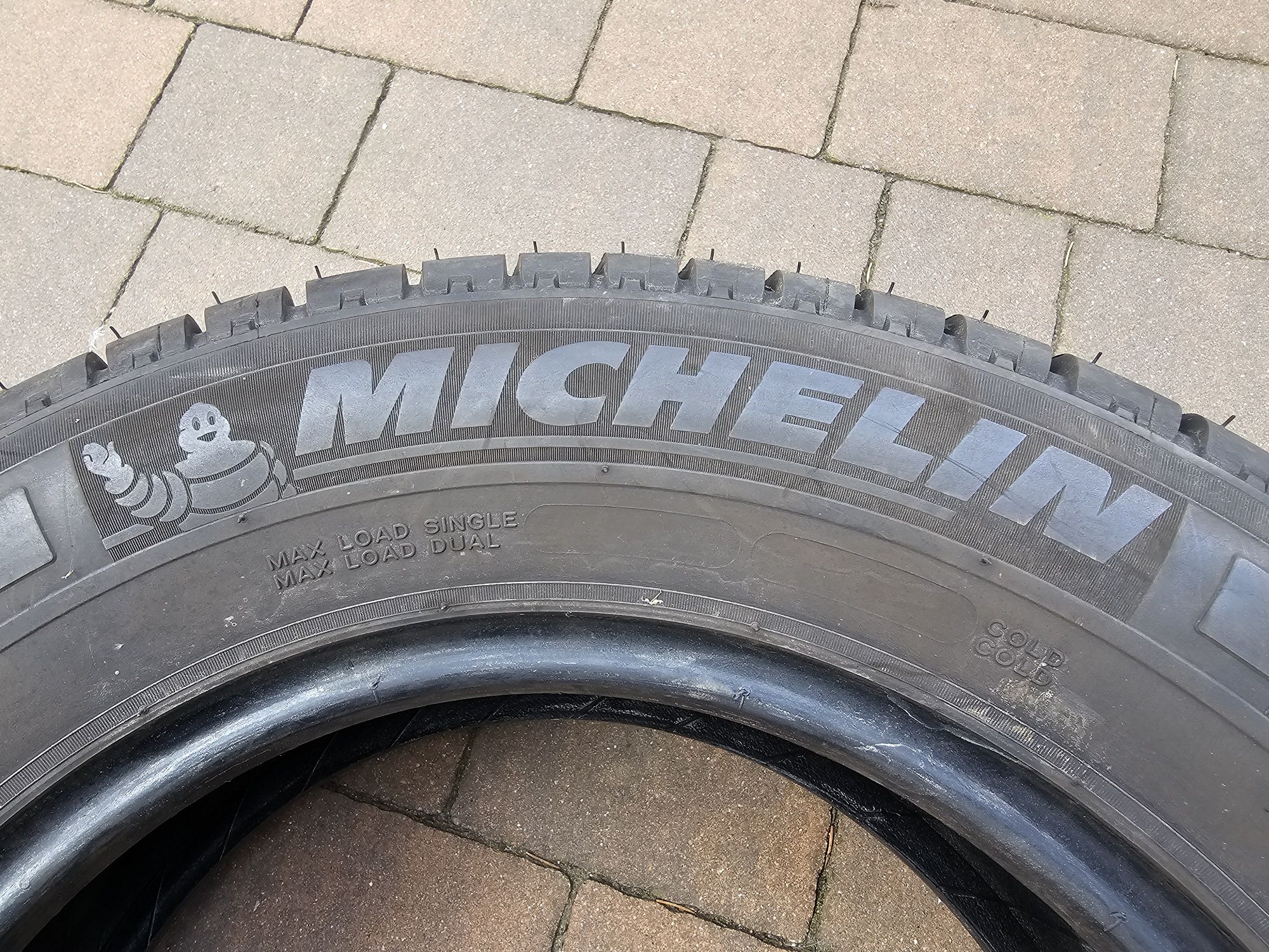 Idealne!!  9mm. 225/65 r16C Michelin Agilis
