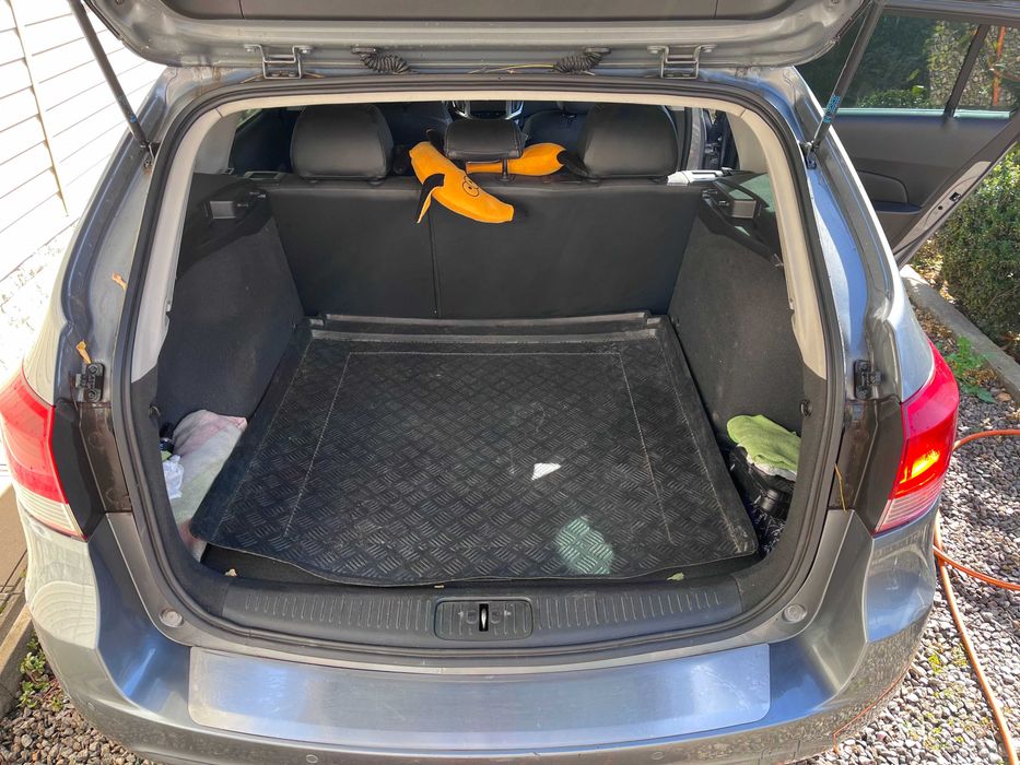 Chevrolet cruze j300 2014