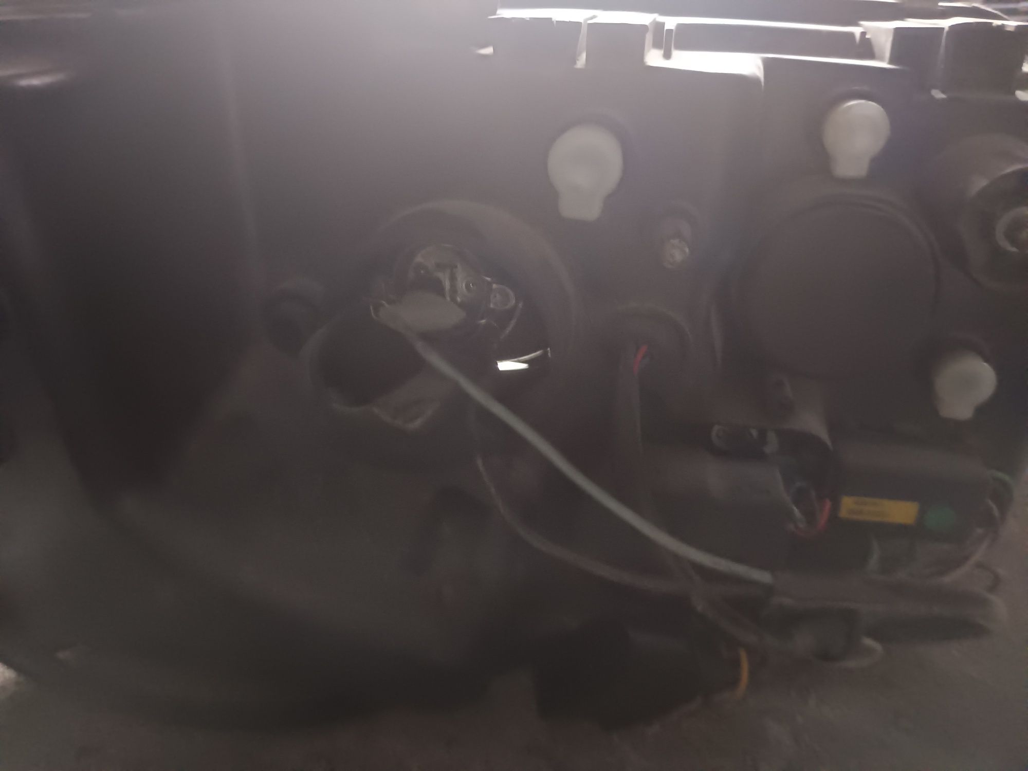 Lampy przód VW T5 LED soczewki