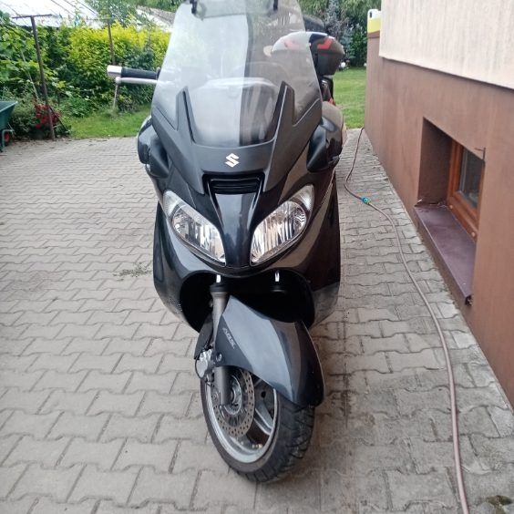 Skuter Suzuki Burgman executive