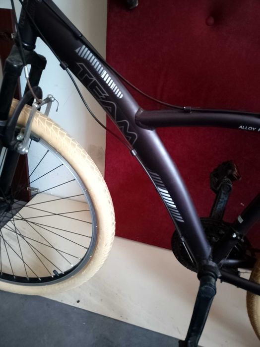 Bicicleta nova em excelente estado